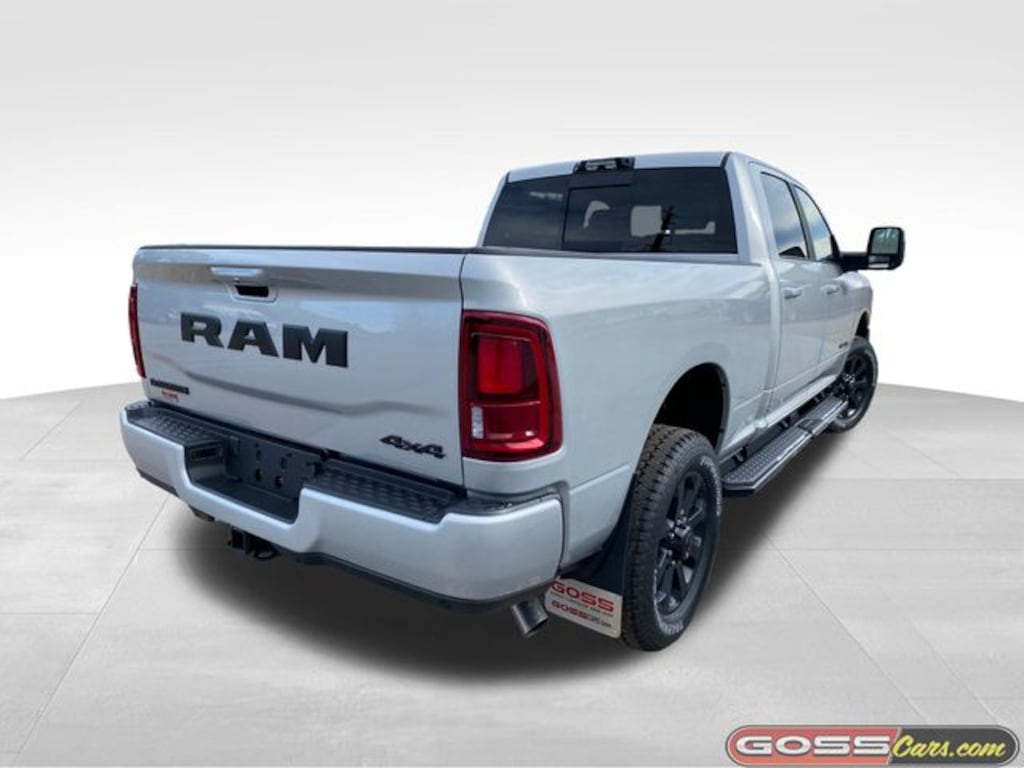 New 2026 Ram 3500 LARAMIE CREW CAB 4X4 6'4 BOX Pickup