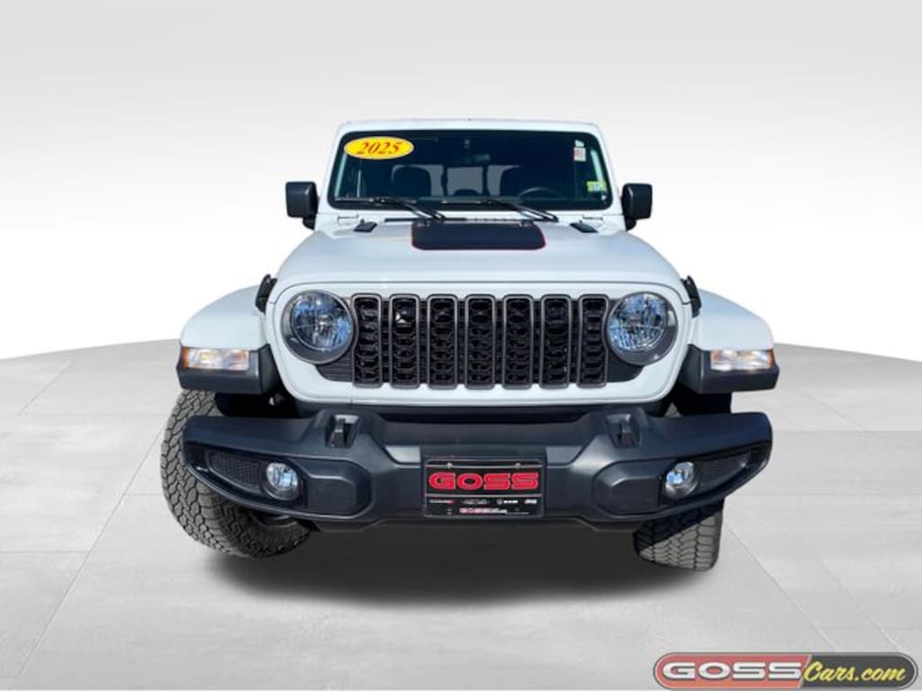 Certified 2025 Jeep Gladiator Nighthawk Truck