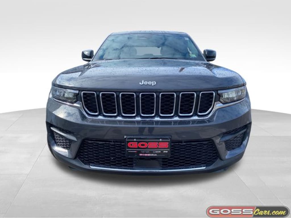 New 2025 Jeep Grand Cherokee LAREDO X 4X4 Sport Utility