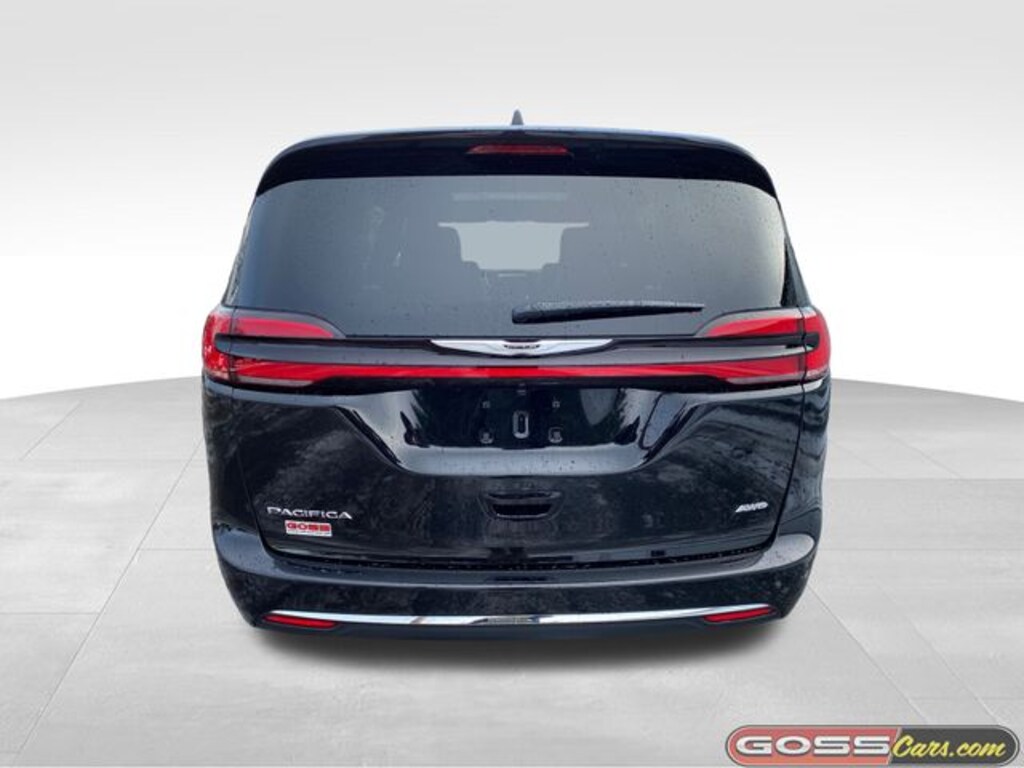 New 2026 Chrysler Pacifica SELECT AWD Passenger Van