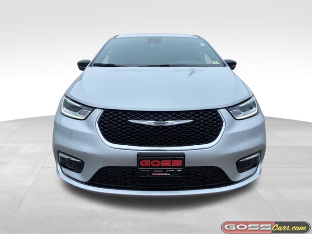 New 2026 Chrysler Pacifica LIMITED AWD Passenger Van