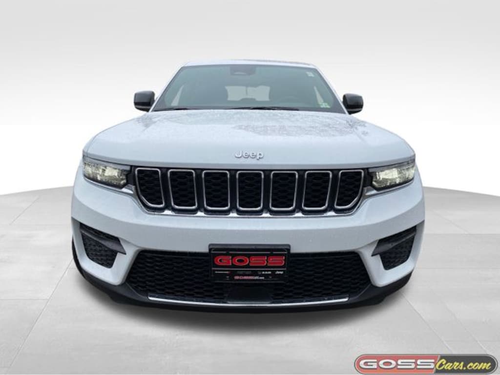 New 2025 Jeep Grand Cherokee LAREDO X 4X4 Sport Utility