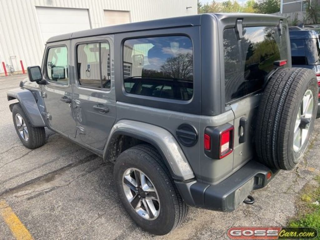 Used 2020 Jeep Wrangler Unlimited Sahara SUV