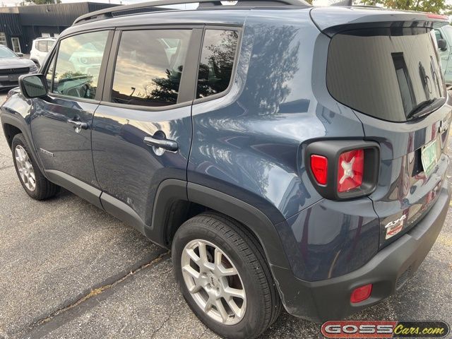 2022 Jeep Renegade Latitude photo 4