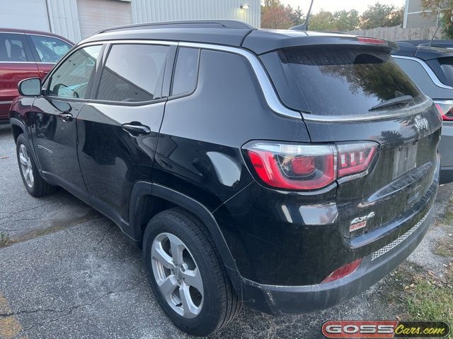 2019 Jeep Compass Latitude photo 3