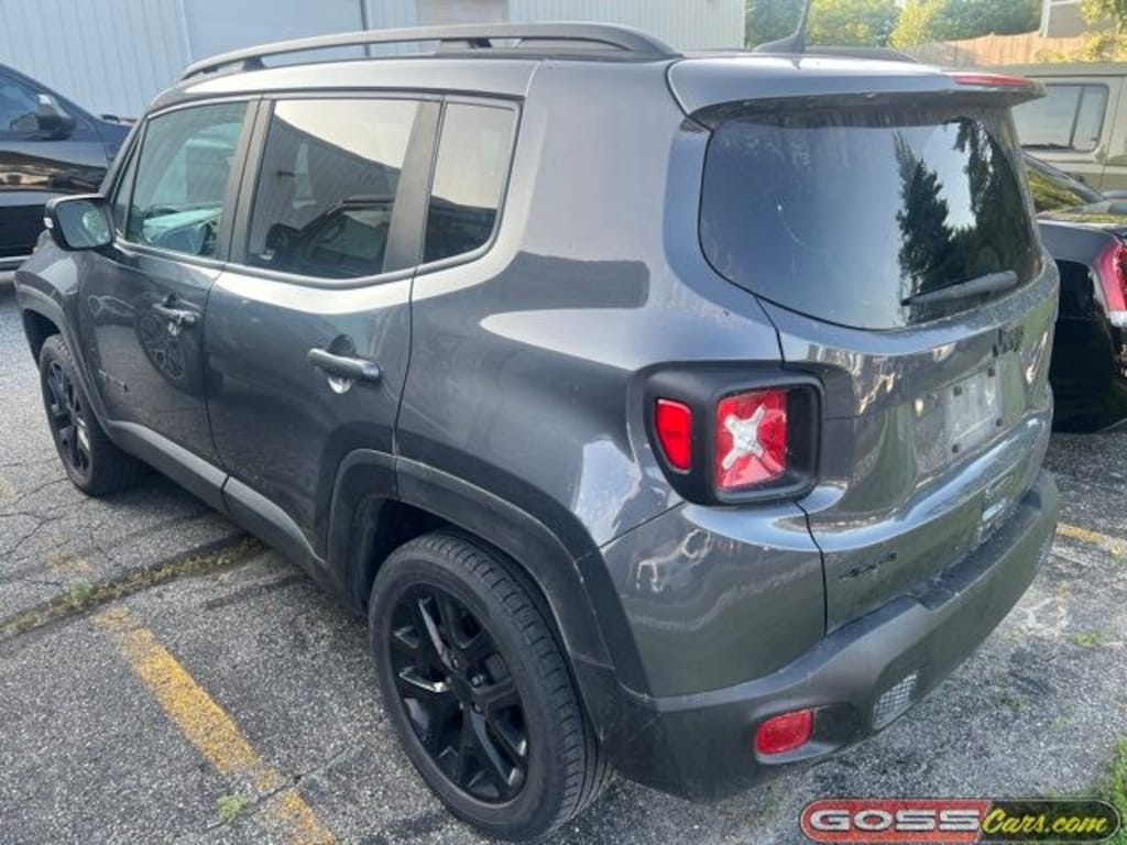 Used 2023 Jeep Renegade Altitude SUV