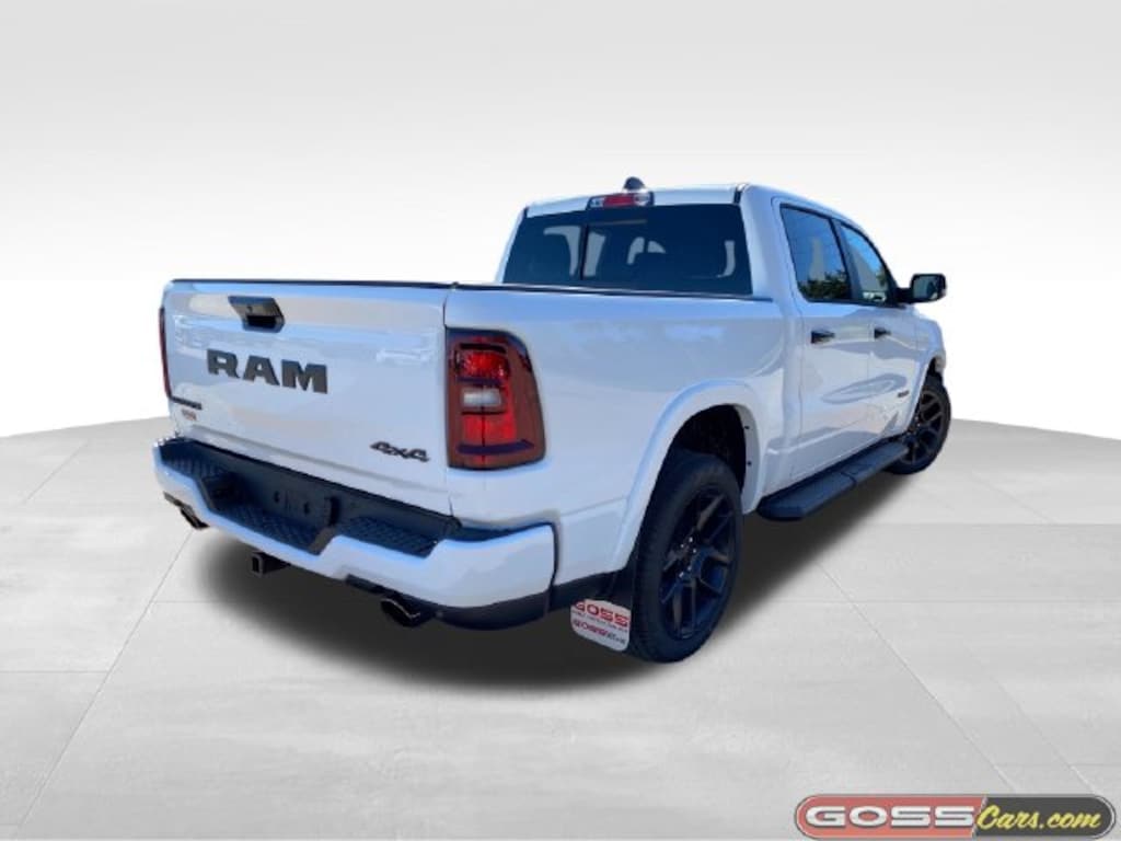 New 2026 Ram 1500 LARAMIE CREW CAB 4X4 5'7 BOX Pickup