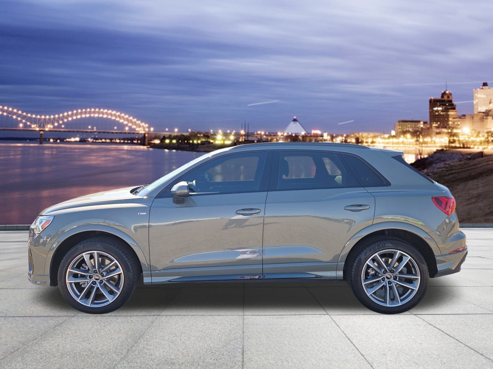 2024 Audi Q3 45 TFSI S line Premium photo 2