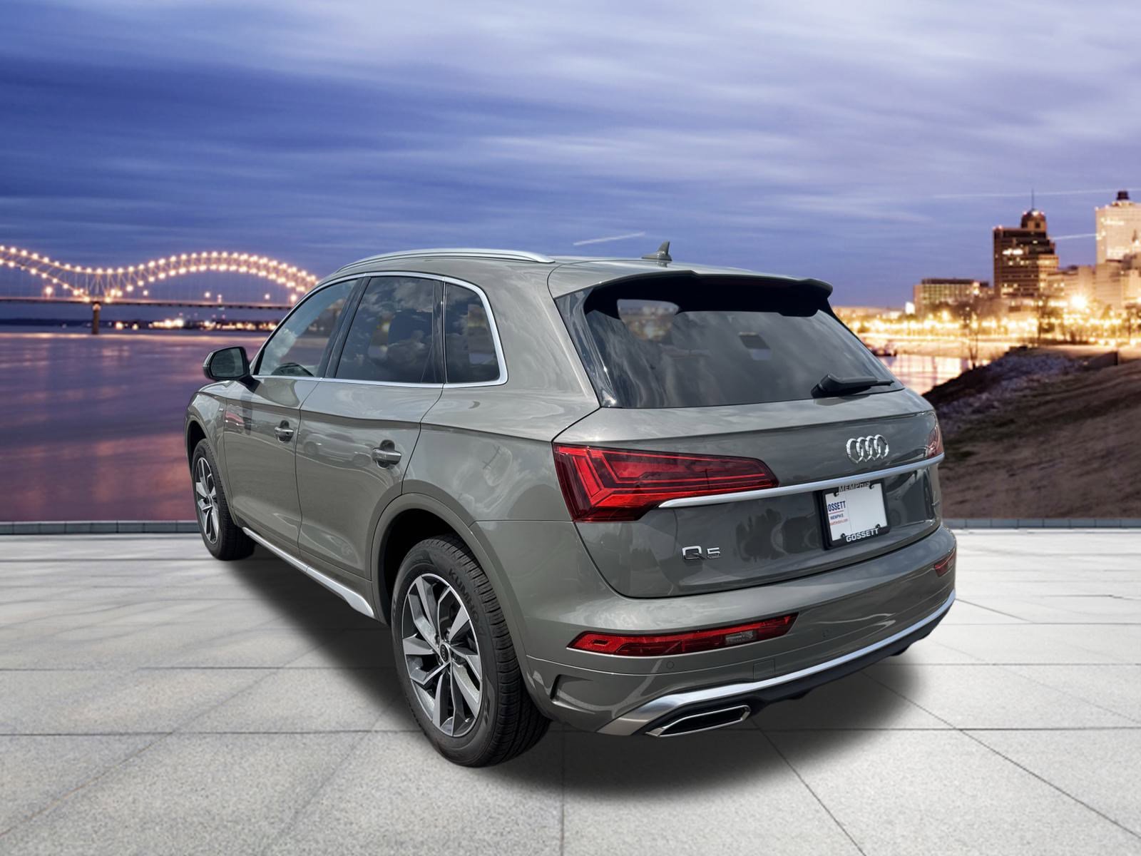 2025 Audi Q5 45 S line Premium Plus photo 2