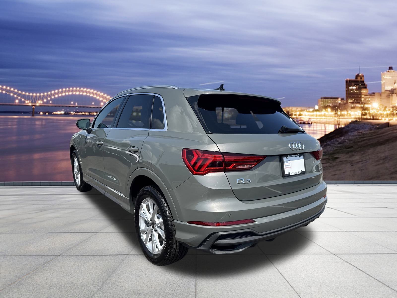 2025 Audi Q3 45 TFSI S line Premium photo 3