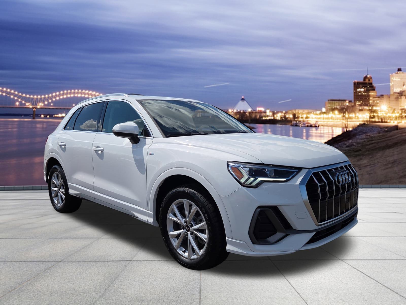 2024 Audi Q3 45 TFSI S line Premium photo 4