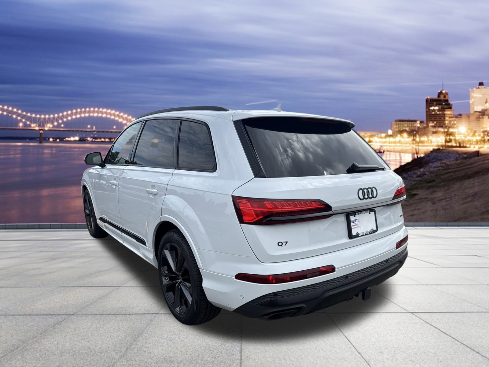 2025 Audi Q7 55 Premium Plus photo 3