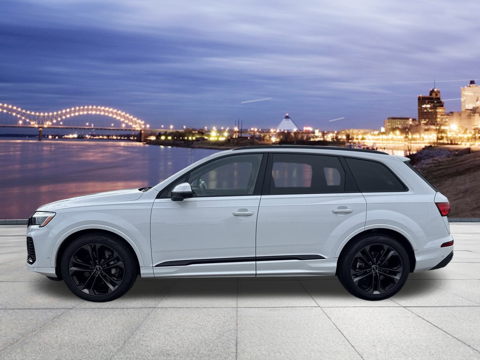 2025 Audi Q7 55 Premium Plus photo 2