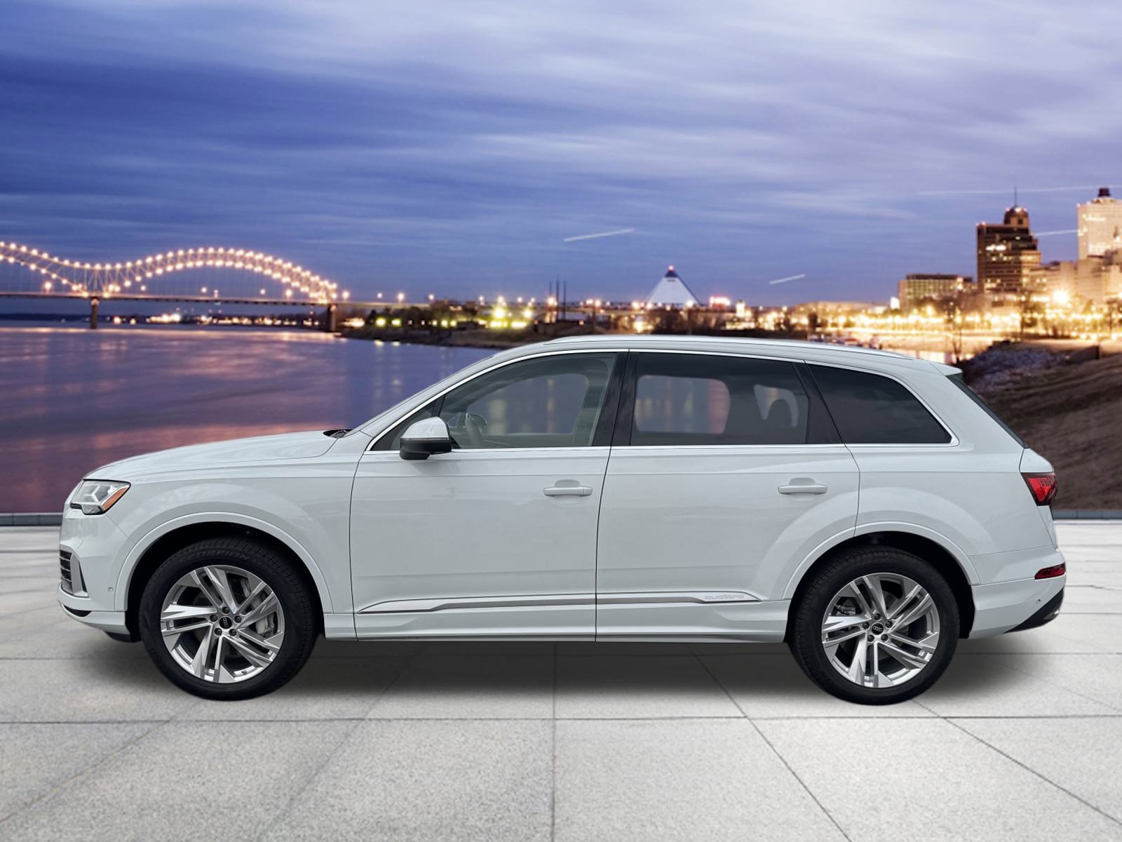 2023 Audi Q7 45 Premium photo 2