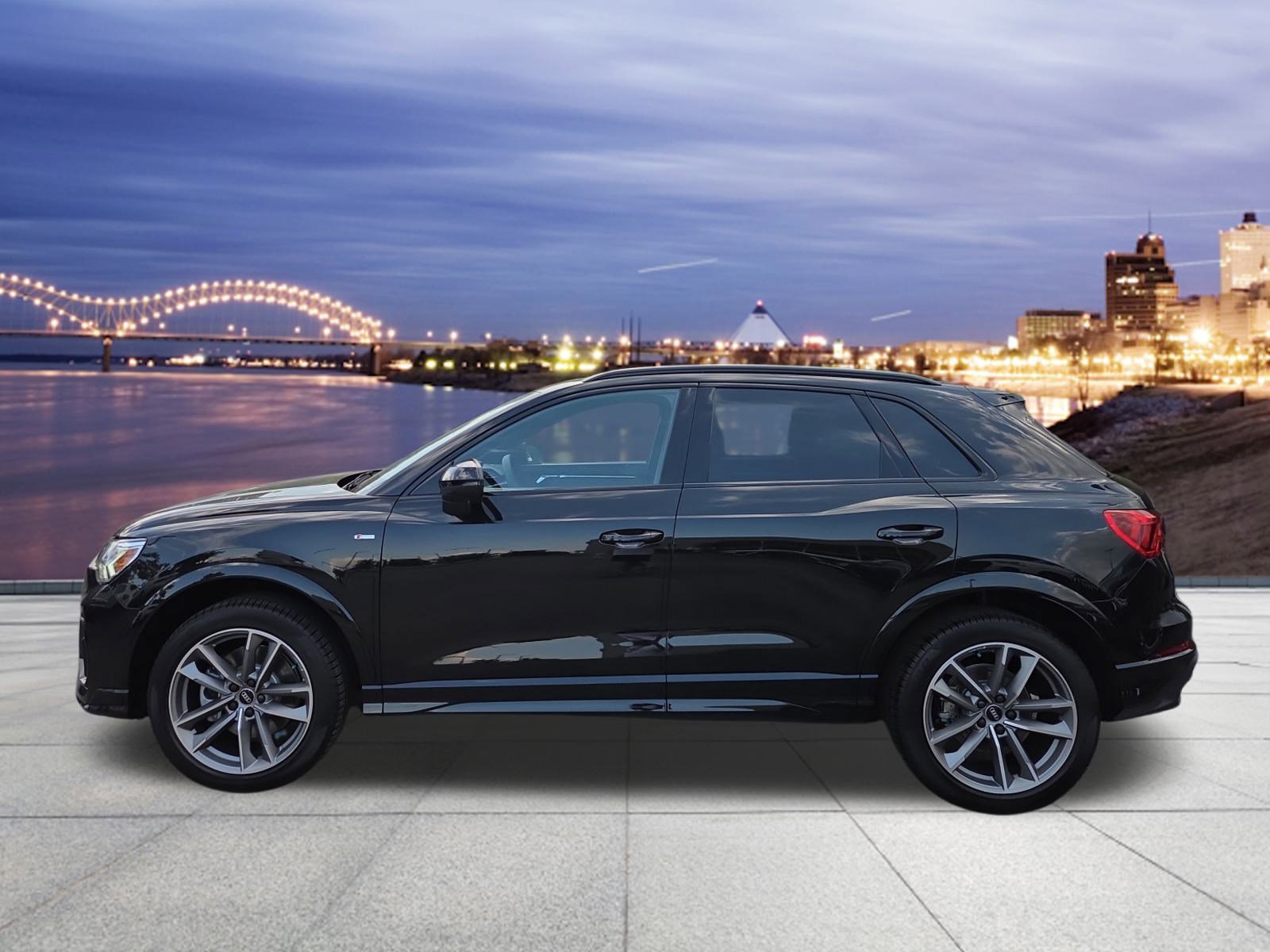 2025 Audi Q3 45 TFSI S line Premium photo 2