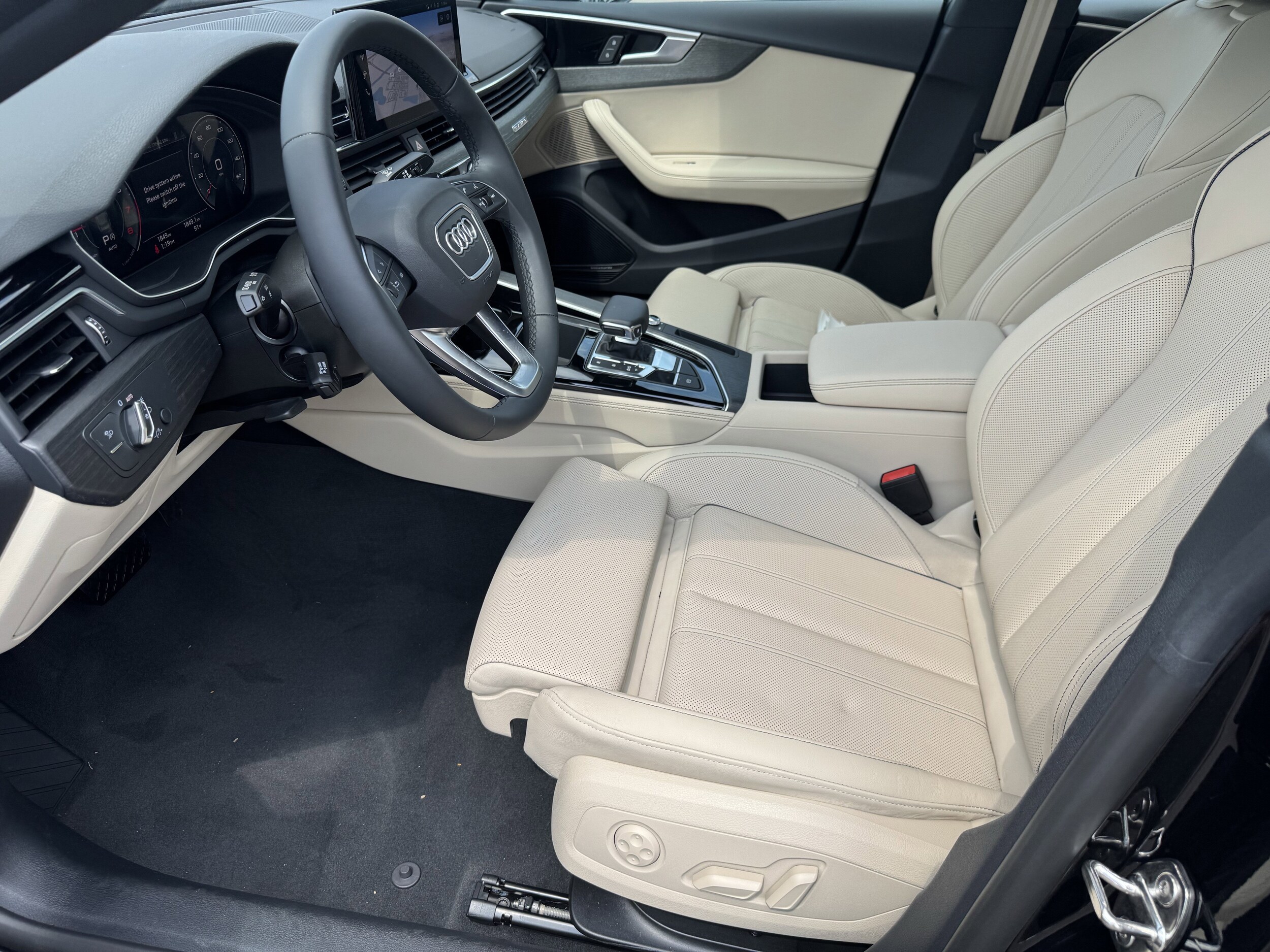 2025 Audi A5 45 S line Premium Plus photo 4