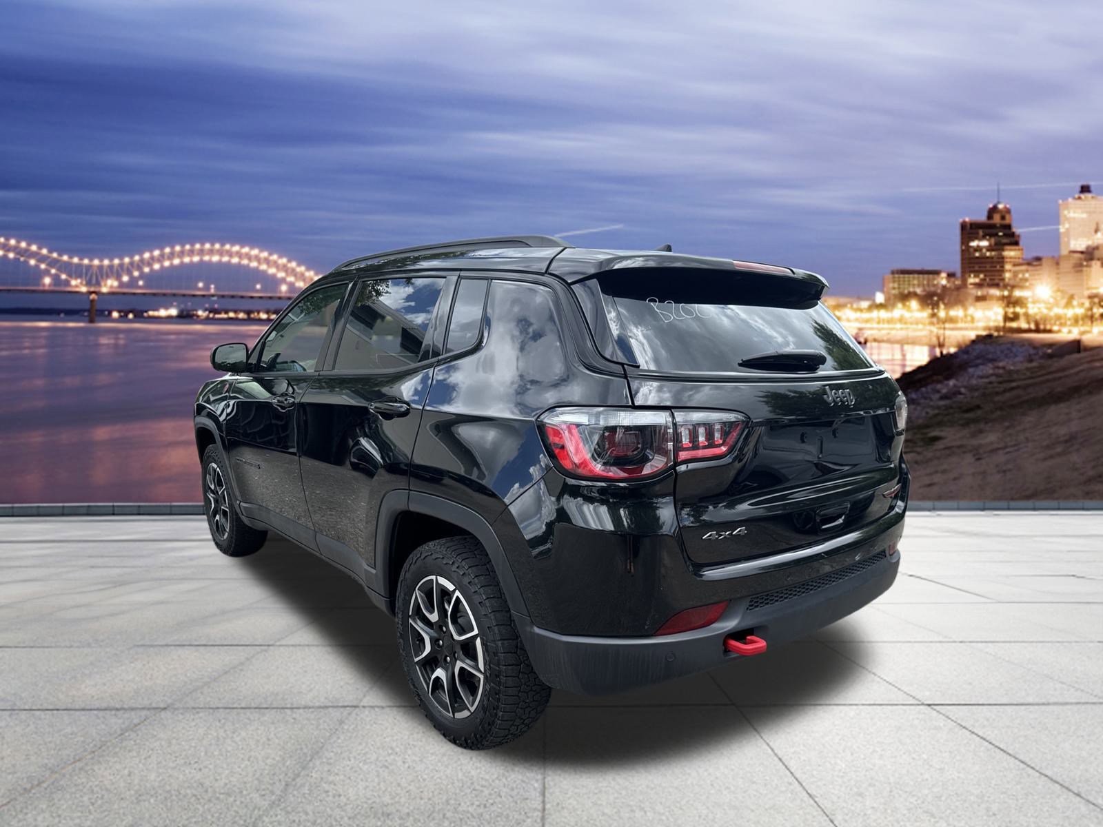 2024 Jeep Compass Trailhawk photo 3