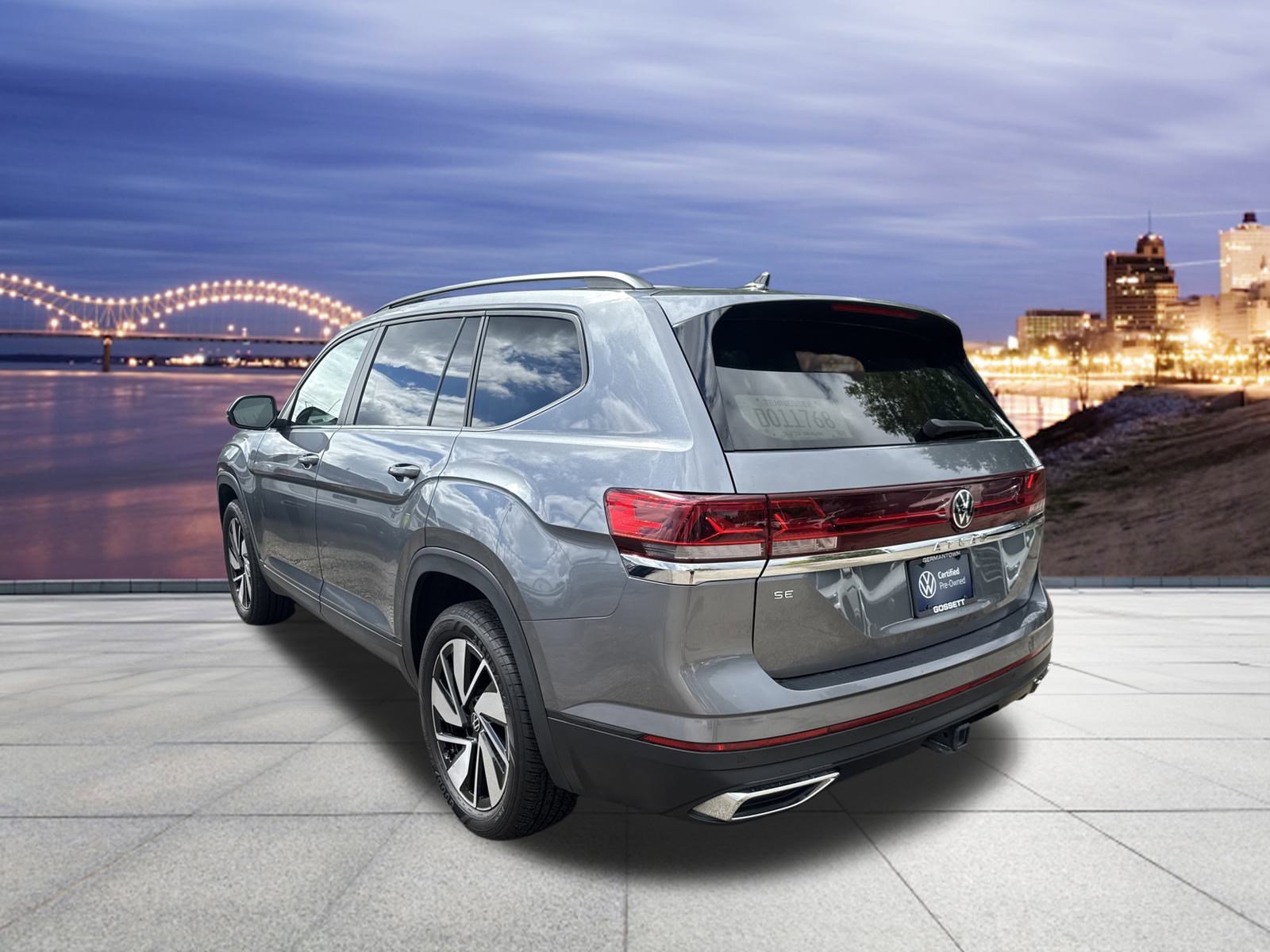 2024 Volkswagen Atlas SE Technology photo 3