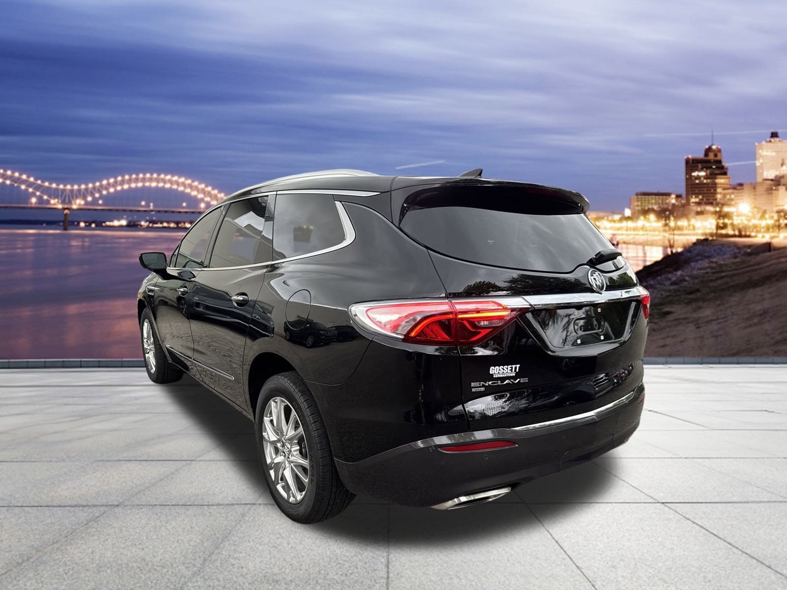 2023 Buick Enclave Essence photo 3