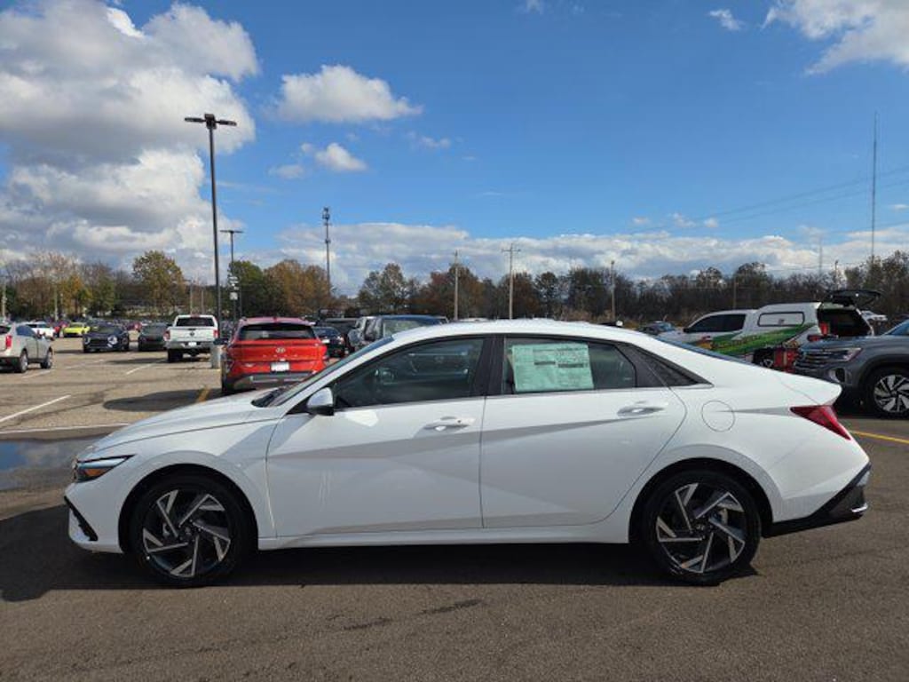 New 2026 Hyundai Elantra Limited Sedan