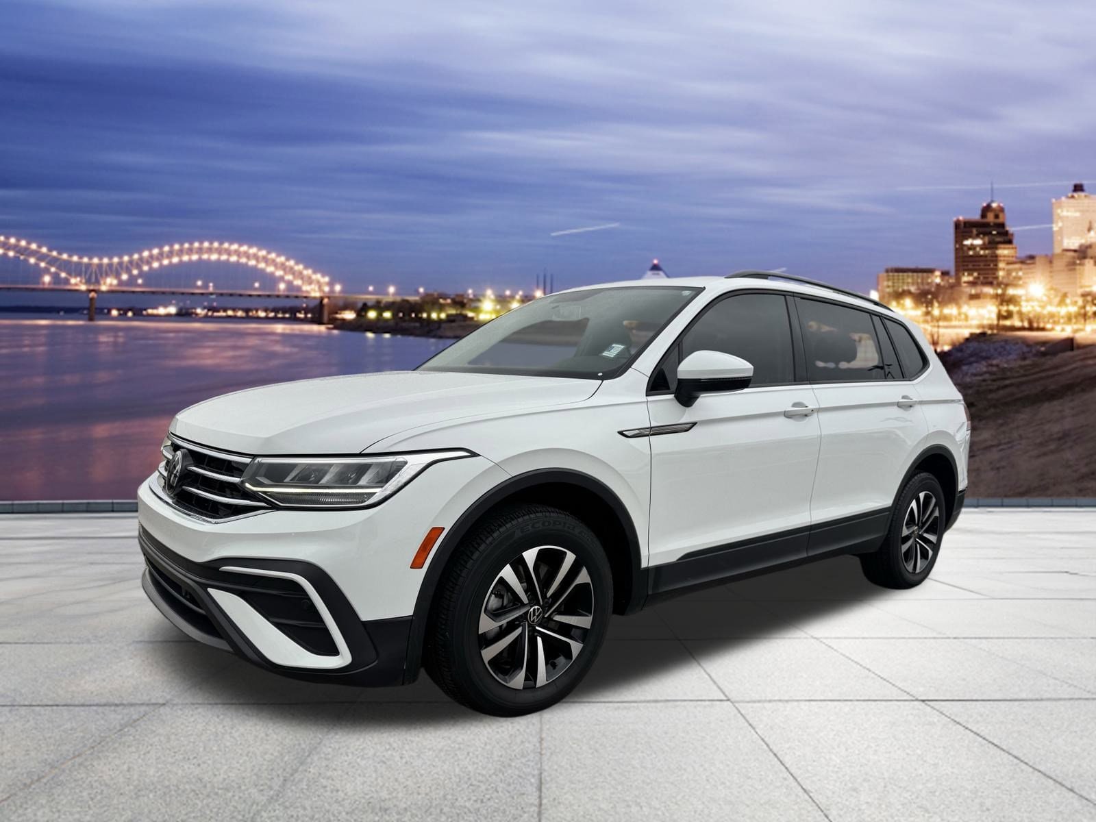 2022 Volkswagen Tiguan S's photo