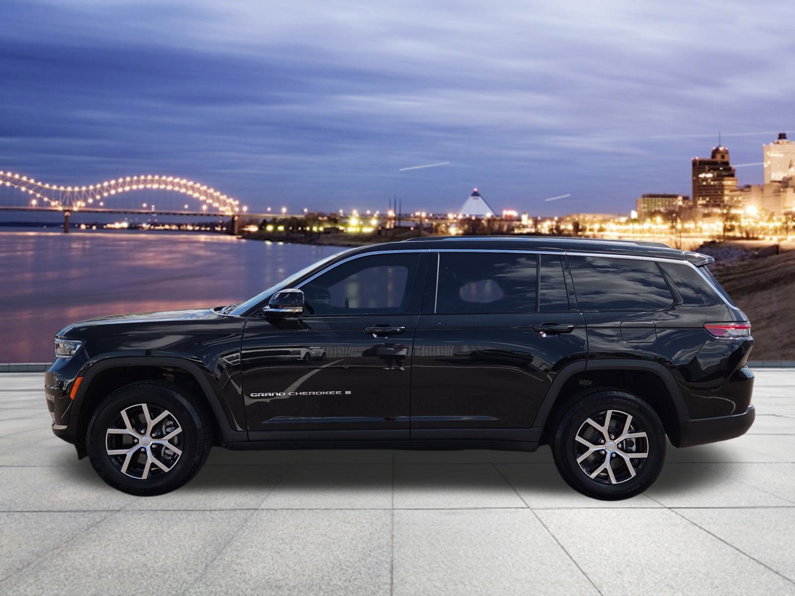 2023 Jeep Grand Cherokee Limited photo 2