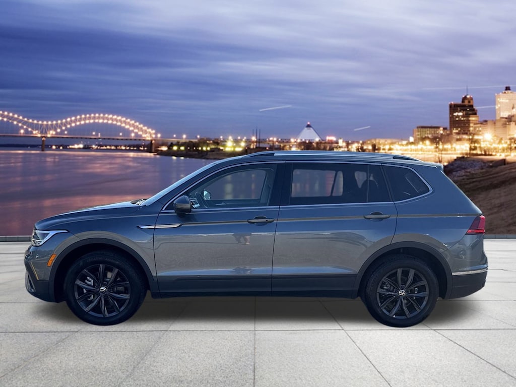 Used 2024 Volkswagen Tiguan SE SUV
