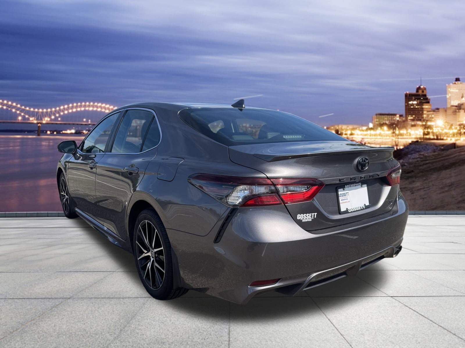 2023 Toyota Camry SE photo 2