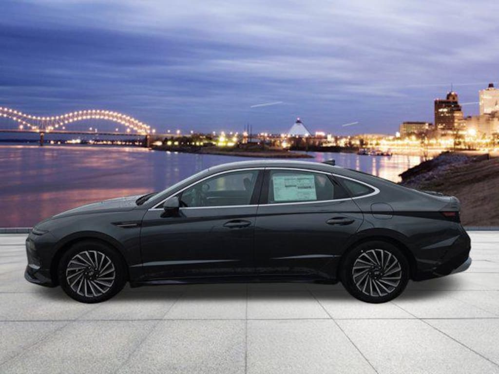 New 2025 Hyundai Sonata Hybrid SEL Sedan