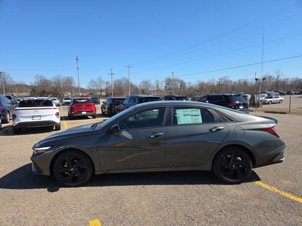 New 2026 Hyundai Elantra SEL Sport Sedan