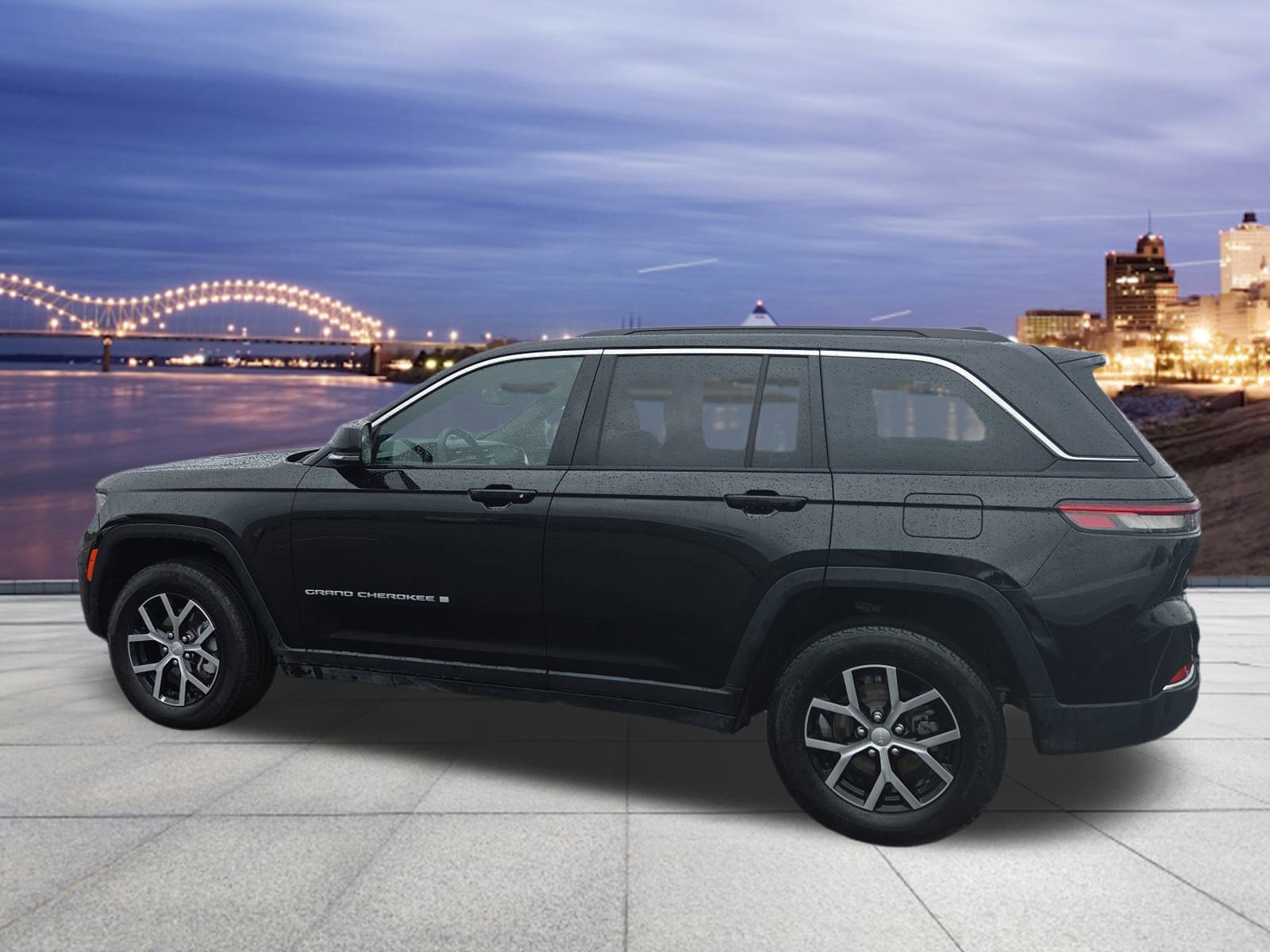 2024 Jeep Grand Cherokee Limited photo 3