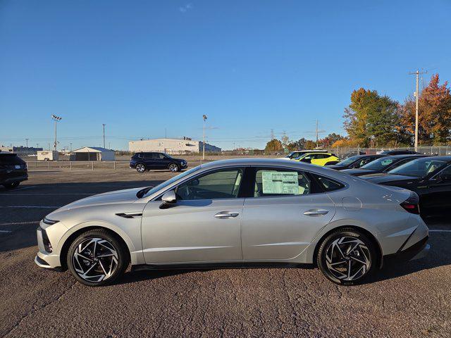 2026 Hyundai Sonata SEL Sport photo 2