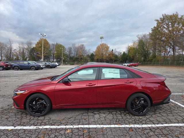 2026 Hyundai Elantra SEL Sport photo 2