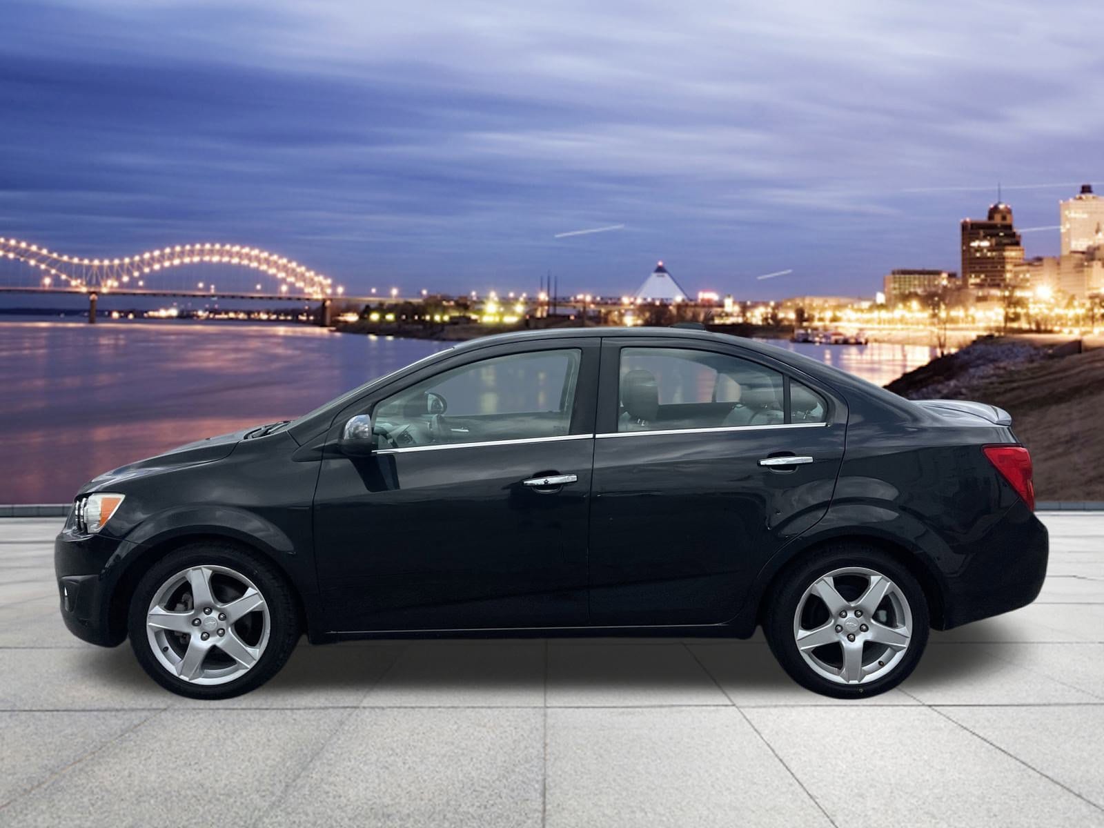 Used 2015 Chevrolet Sonic LTZ with VIN 1G1JE5SB1F4122622 for sale in Memphis, TN