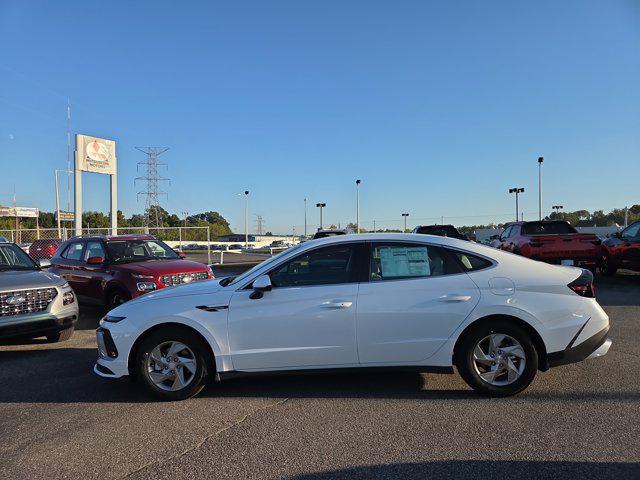 2026 Hyundai Sonata SE photo 2