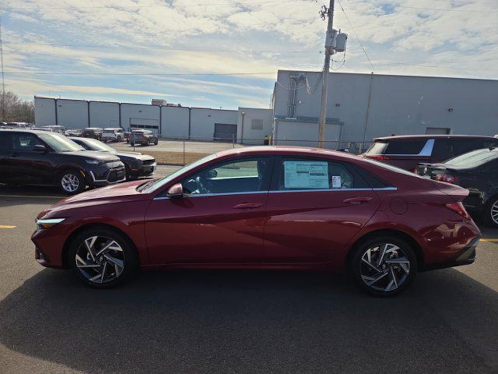 New 2026 Hyundai Elantra Limited Sedan