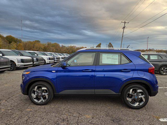 2026 Hyundai Venue SEL photo 2