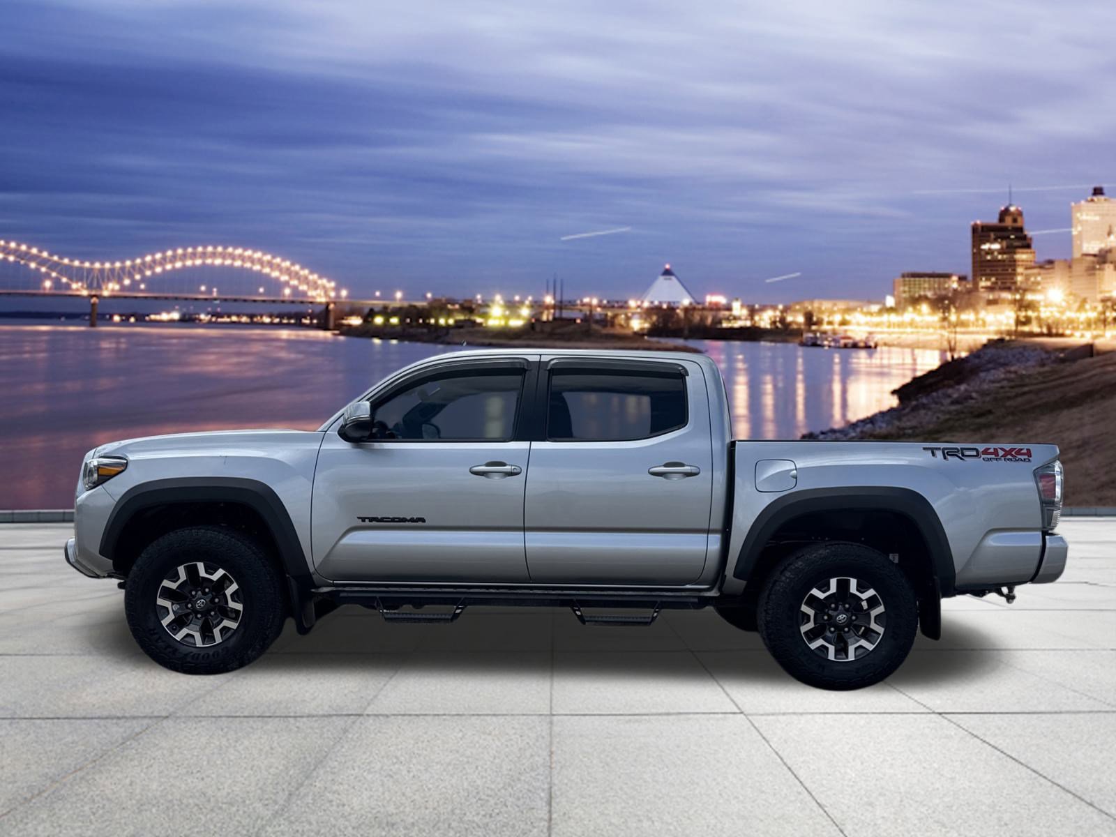 2023 Toyota Tacoma TRD photo 2