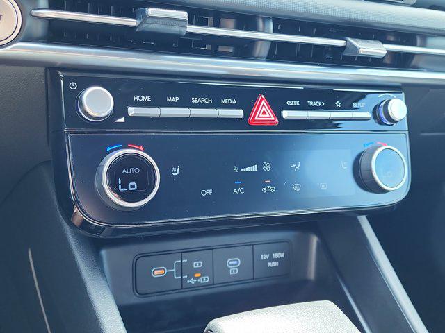 2026 Hyundai Santa Cruz SEL photo 3