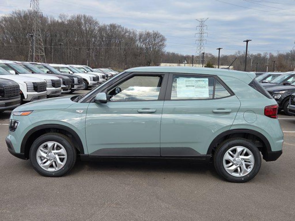 New 2026 Hyundai Venue SE SUV