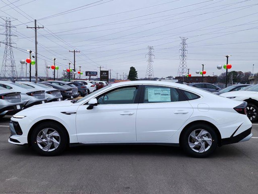 New 2026 Hyundai Sonata SE Sedan