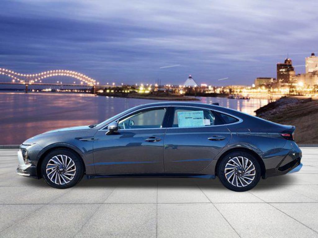 New 2026 Hyundai Sonata Hybrid SEL Sedan