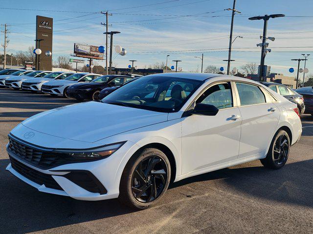 2026 Hyundai Elantra SEL's photo