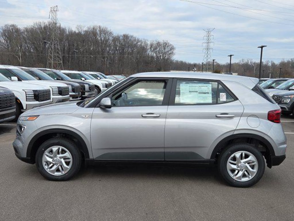 New 2026 Hyundai Venue SE SUV