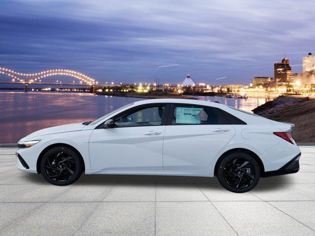 2026 Hyundai Elantra SEL Sport photo 2