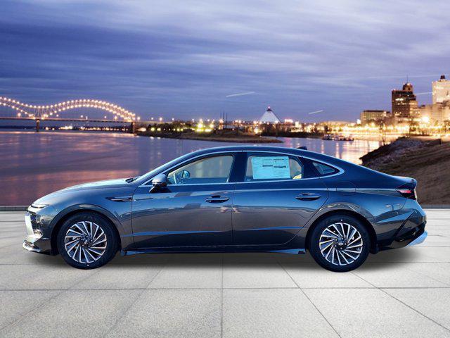2026 Hyundai Sonata Hybrid Limited photo 2