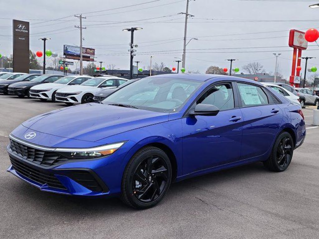 New 2026 Hyundai Elantra SEL Sport Sedan