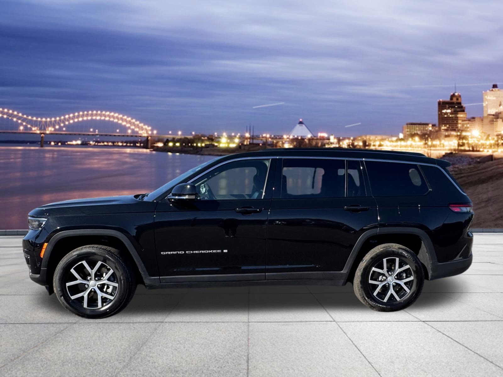 2024 Jeep Grand Cherokee Limited photo 2