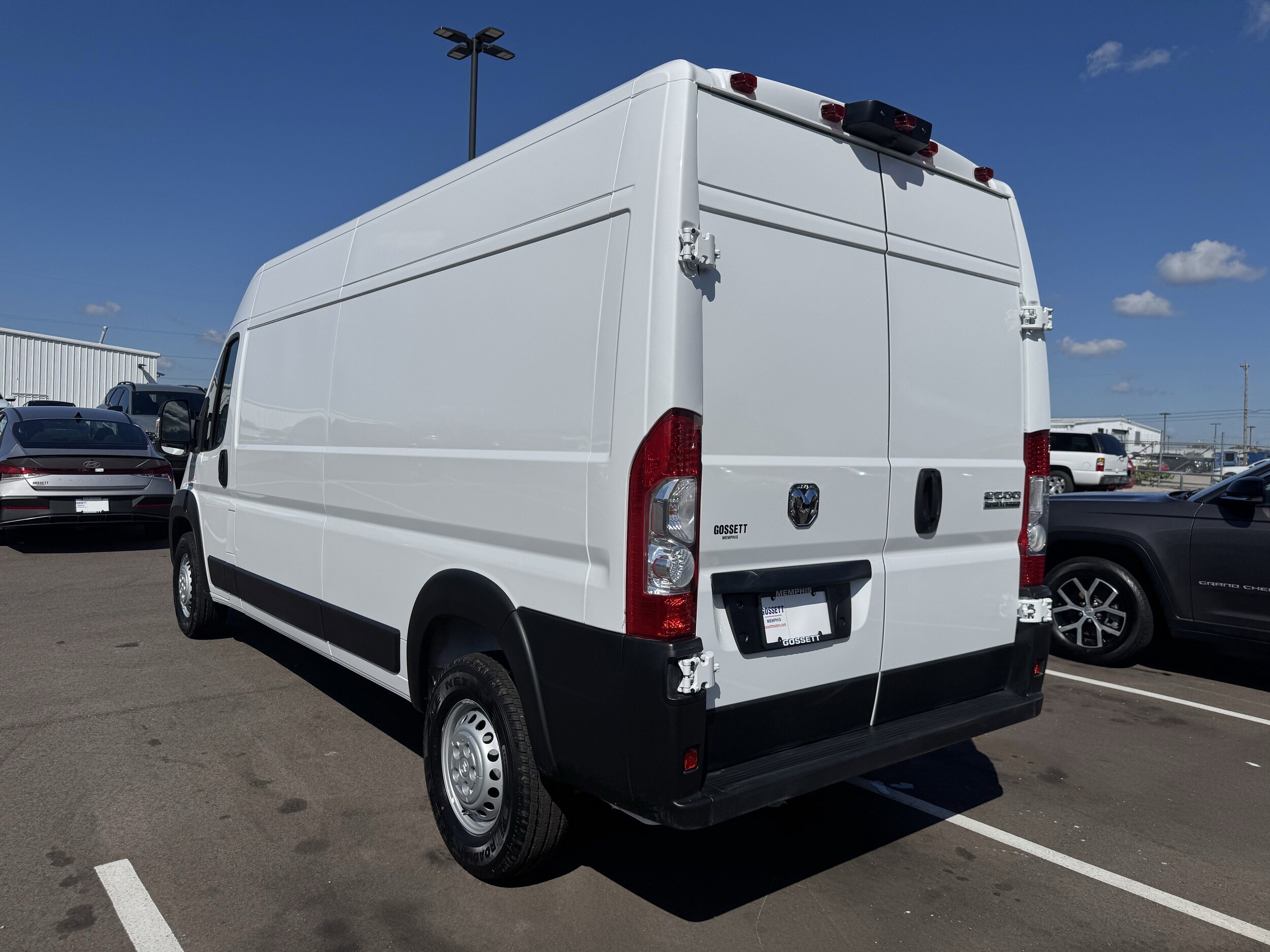 2025 Ram ProMaster 2500 photo 2
