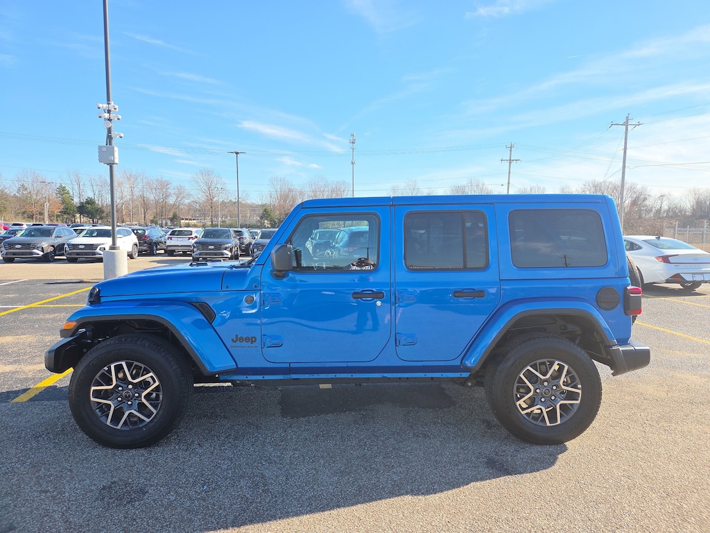 Used 2025 Jeep Wrangler Sahara SUV